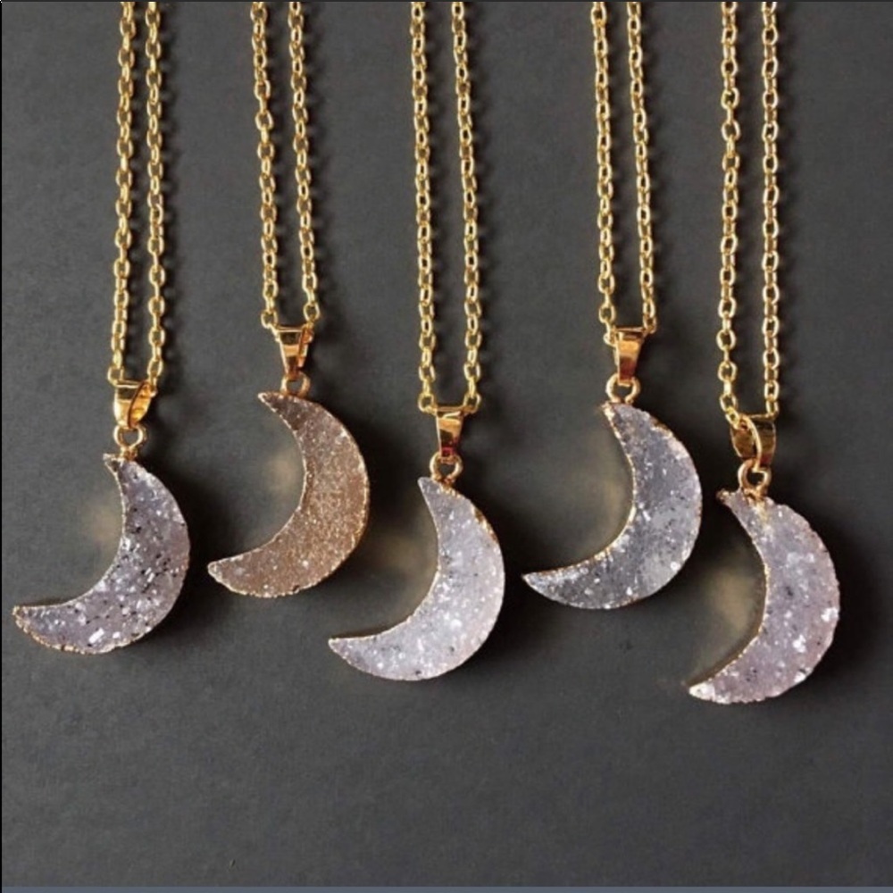 NWOT. Druzy Quartz Moon Pendant 🌙 - Picture 4 of 6